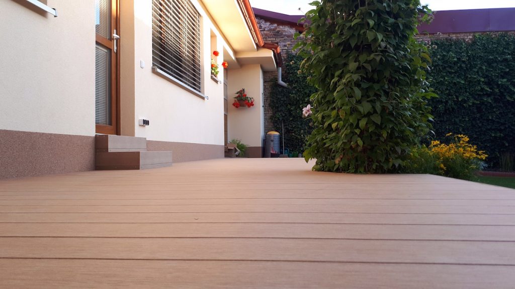 WPC Terrasse Dübendorf